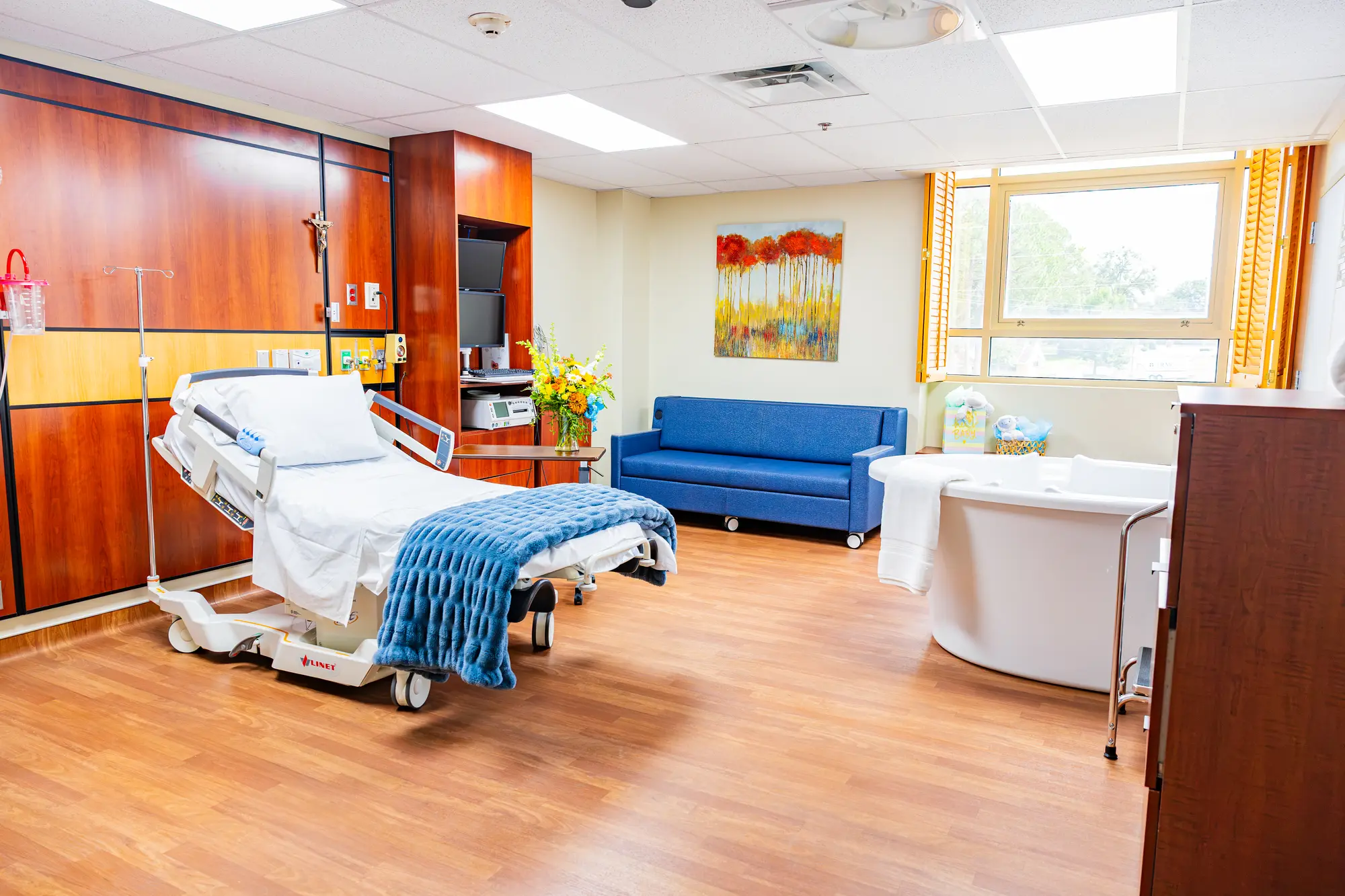 CHRISTUS Health Mt. Pleasant – Birthing Suite gallery image 7