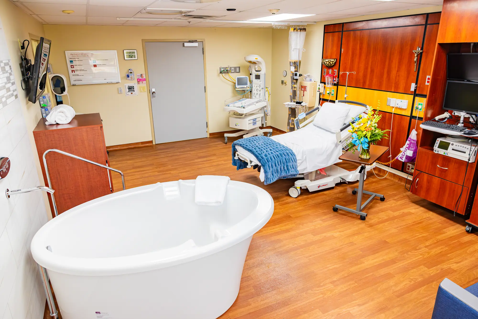 CHRISTUS Health Mt. Pleasant – Birthing Suite gallery image 16